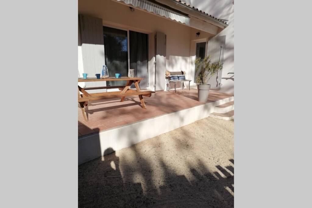 Maison 5 Personnes En Garrigue - Piscine-Spa Prive Langlade ภายนอก รูปภาพ